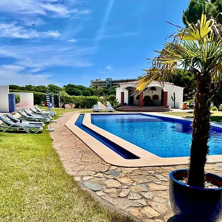 Solar Do Monte 2 アパート